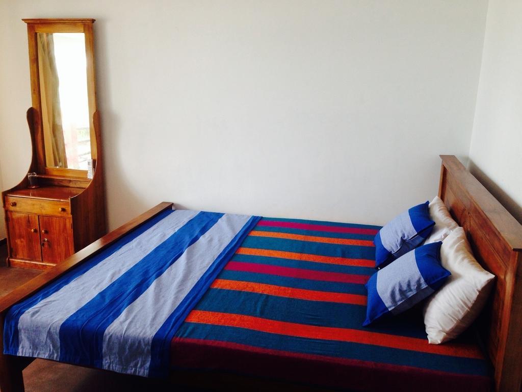 Rainbow Beach Hotel ฮิกคาดูวา ภายนอก รูปภาพ