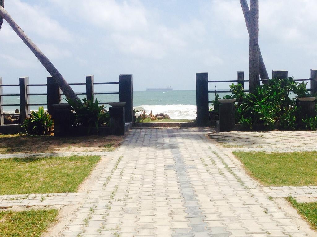 Rainbow Beach Hotel ฮิกคาดูวา ภายนอก รูปภาพ