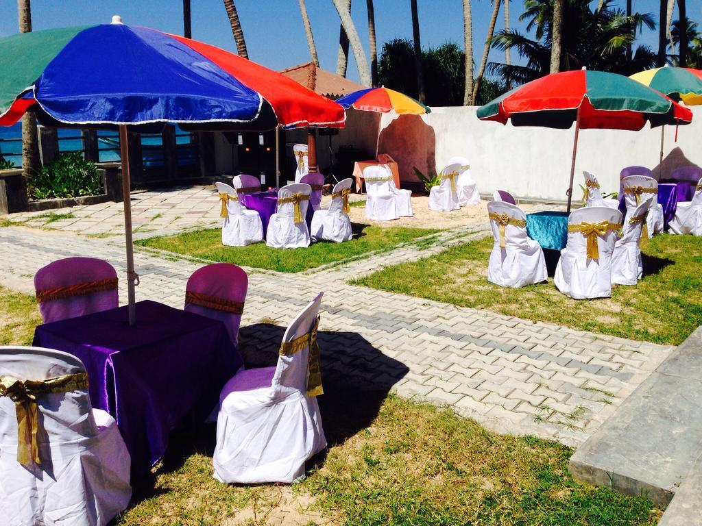 Rainbow Beach Hotel ฮิกคาดูวา ภายนอก รูปภาพ